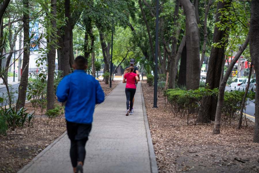 difference between cycling and running