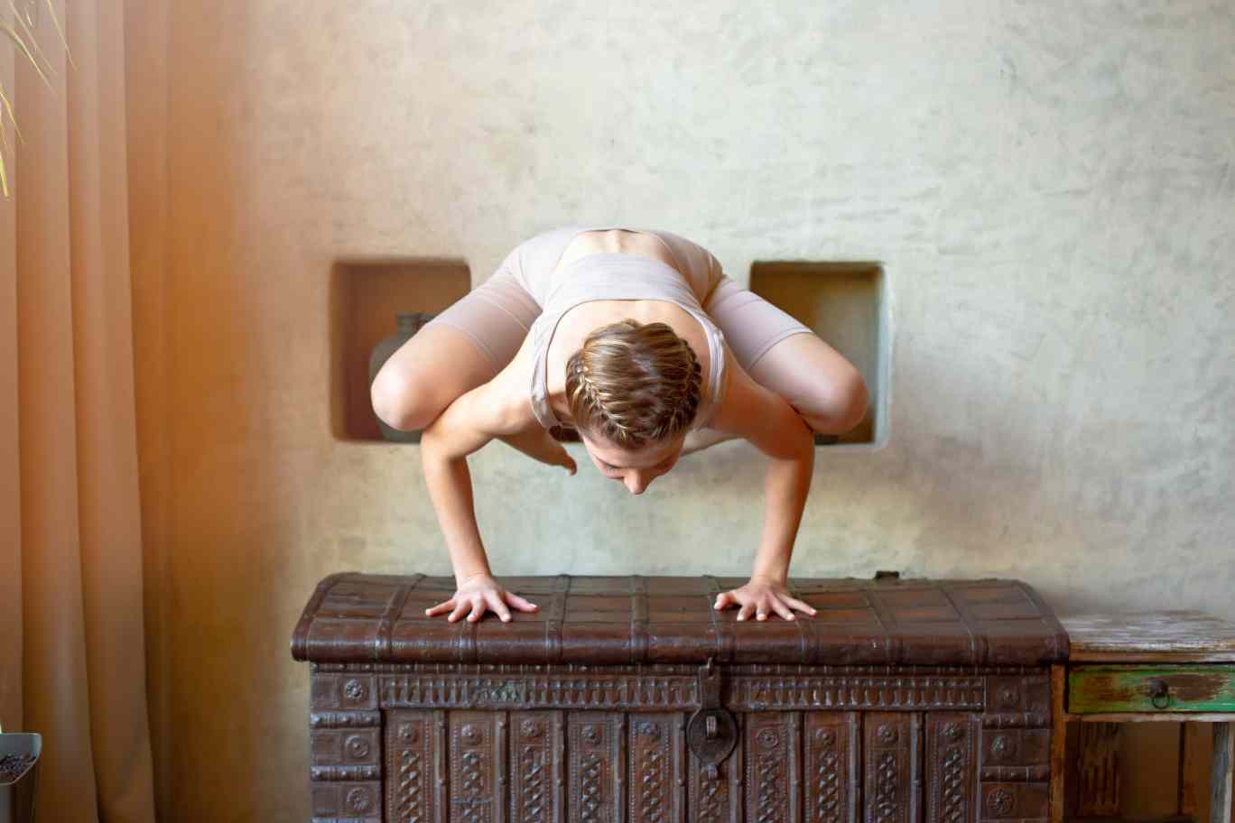 Double Knee Bakasana