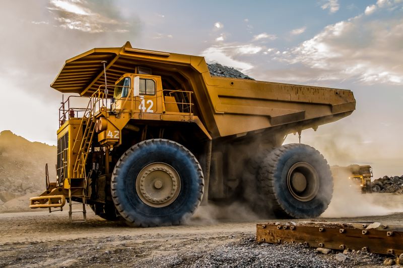 haul truck in minnig area carrying goods