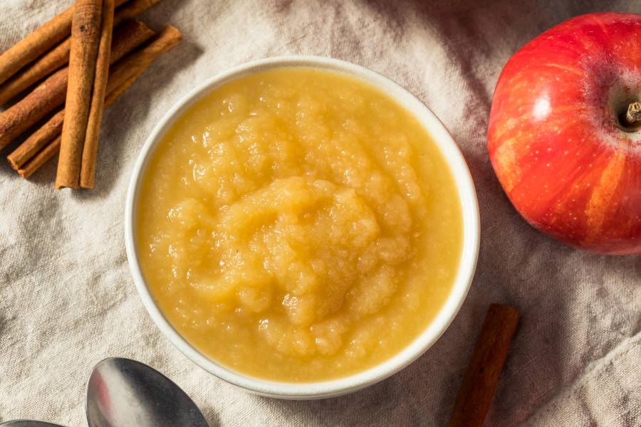 take apple sauce daily during inflammatory bowel disease