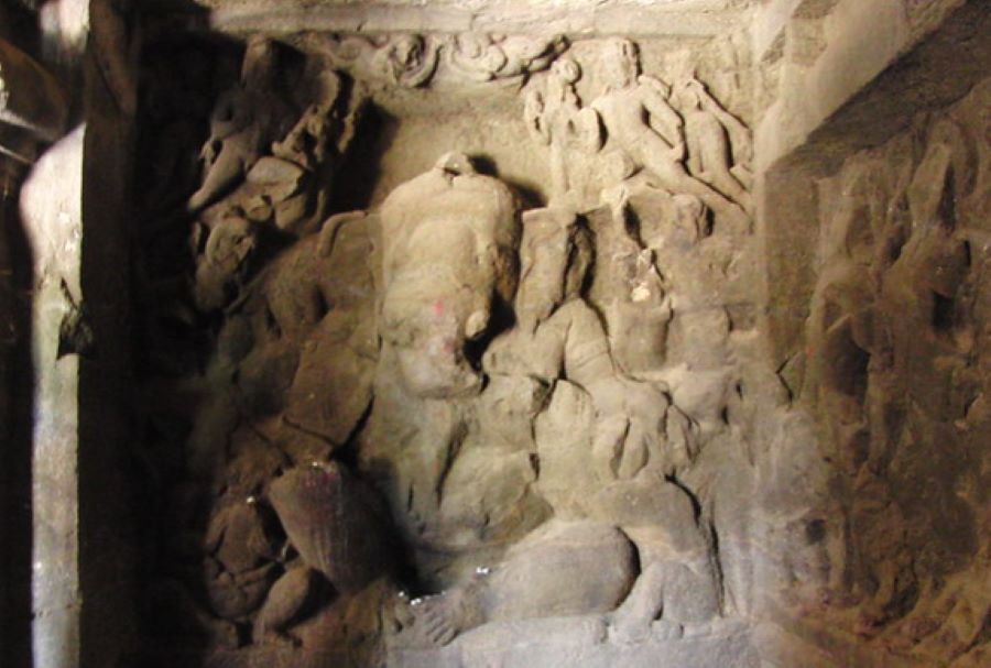 elephanta caves in maharashtra