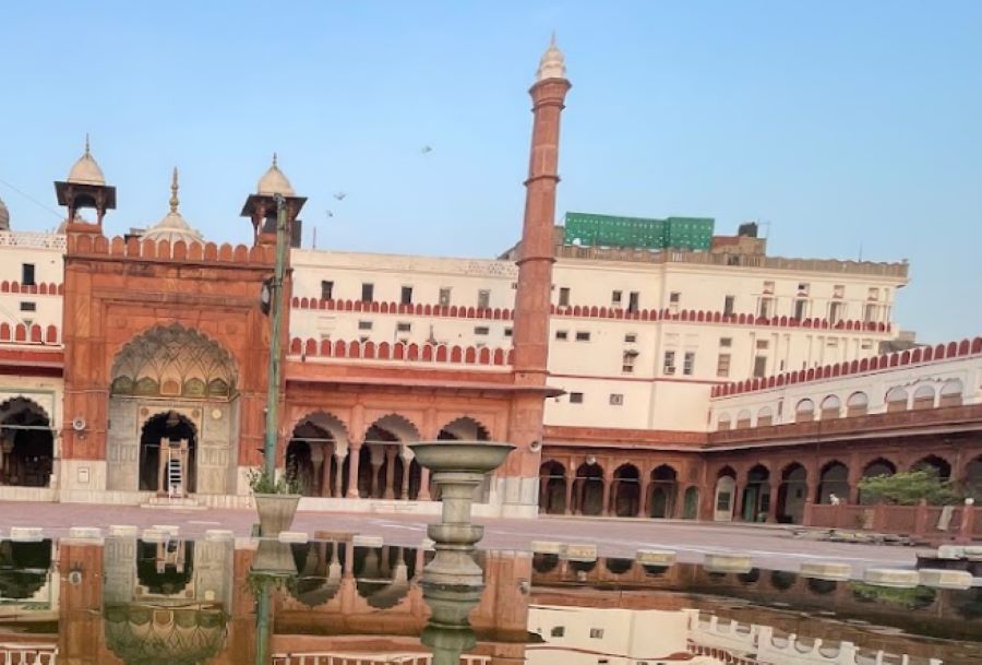 12 Famous Mosques in Delhi You Must Visit