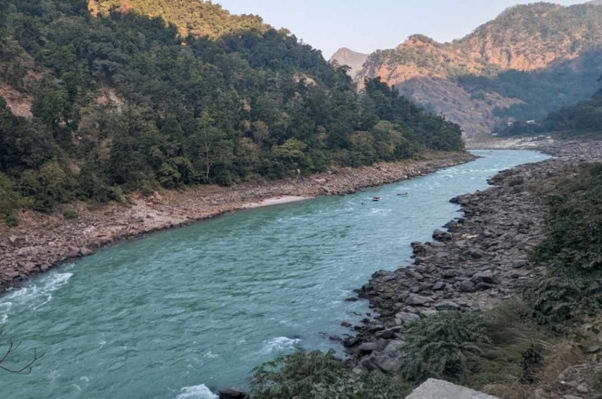 lake from garud chatti