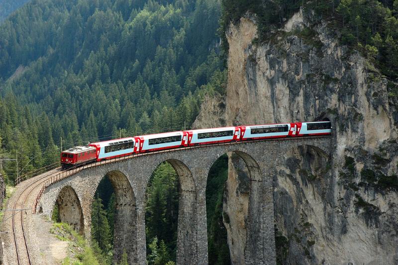 glacier-mountain-express-connecting-zermatt-and-st.-moritz