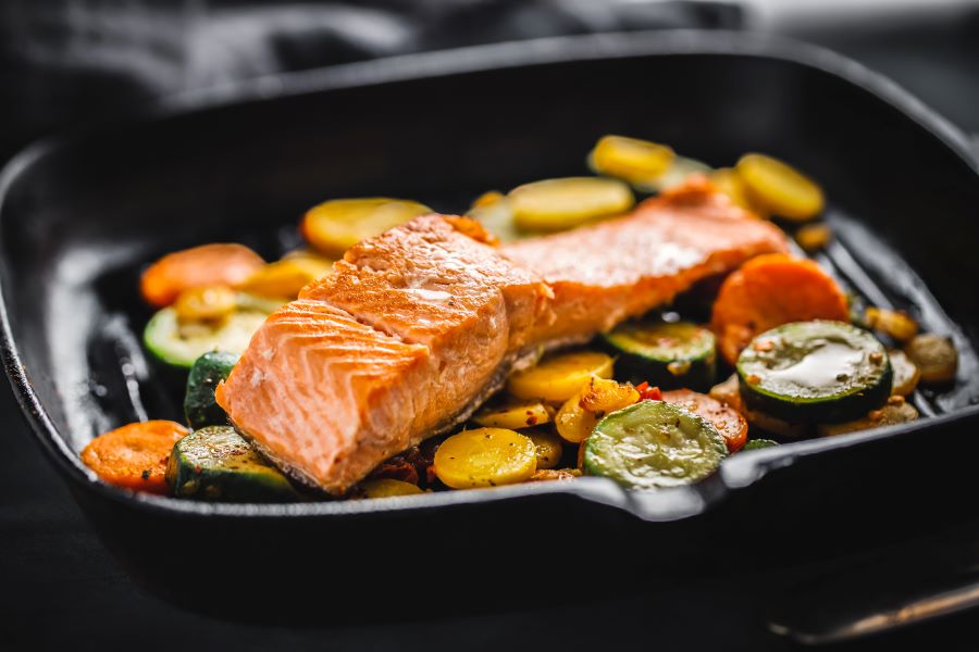 eat grilled salmon to increase vitamin b6