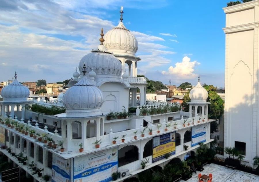 gurudwara bal leela maini in hajiganj