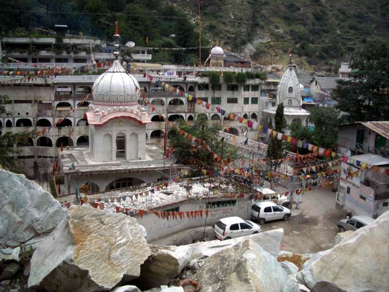 famous gurudwaras to visit in himachal pradesh