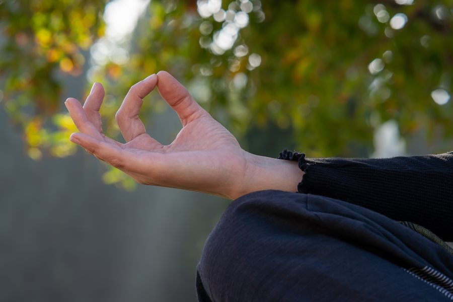 how to do jnana mudras and their benefits