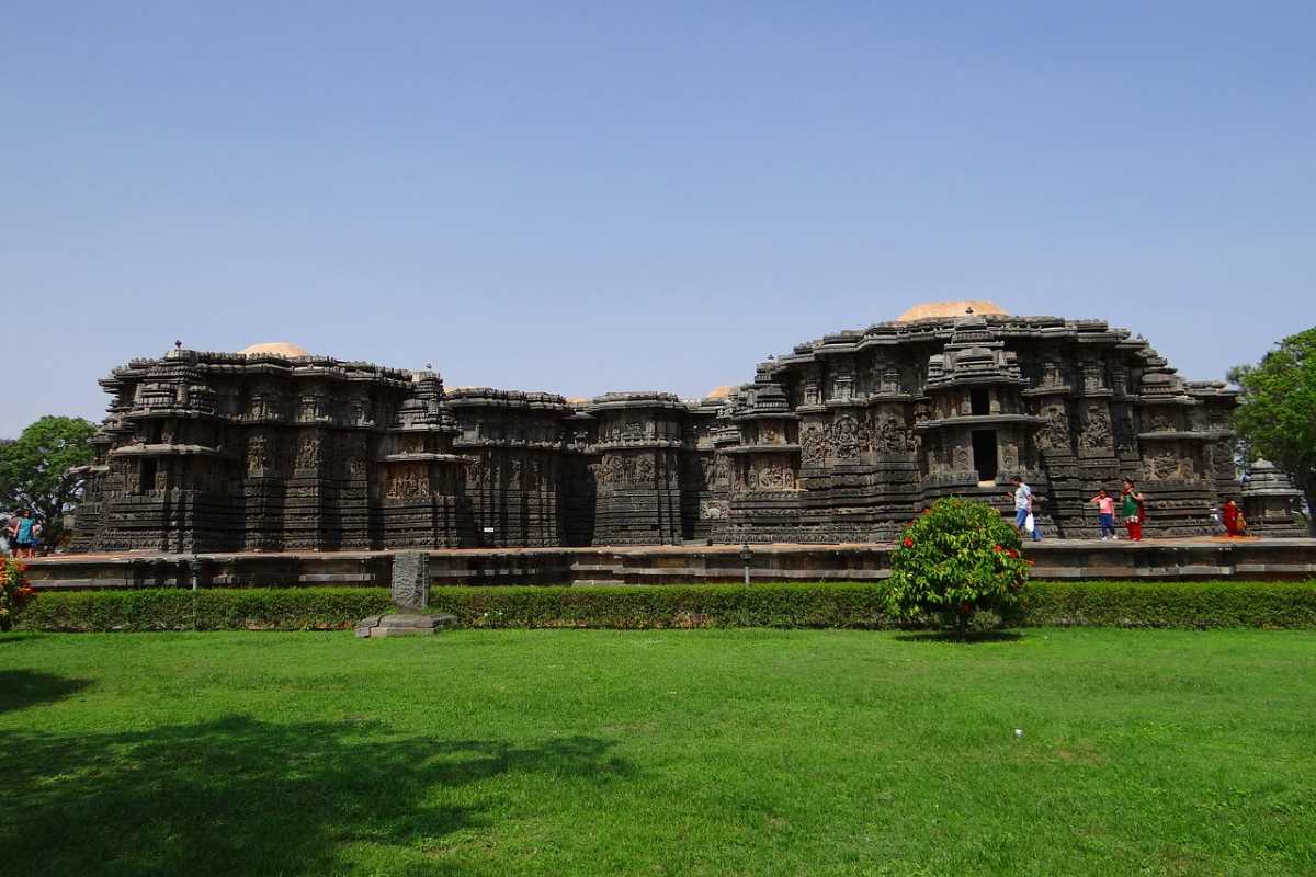 temples in halebidu