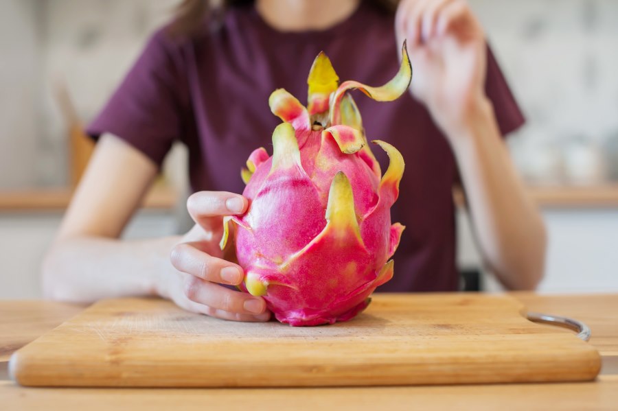 advantages of eating dragon fruit daily