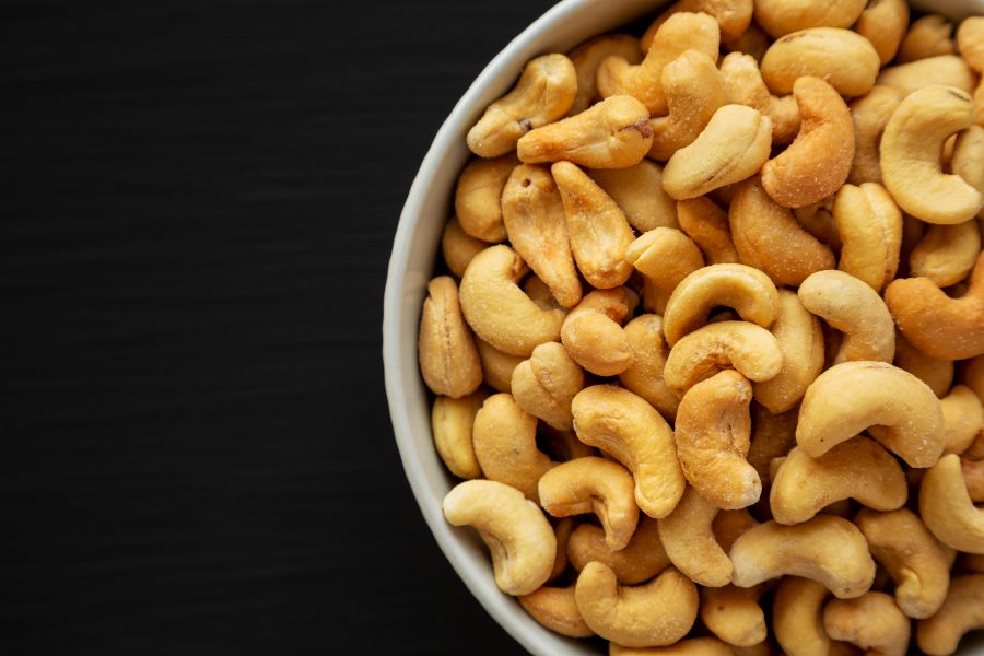 advantages of taking cashews in your diet plan