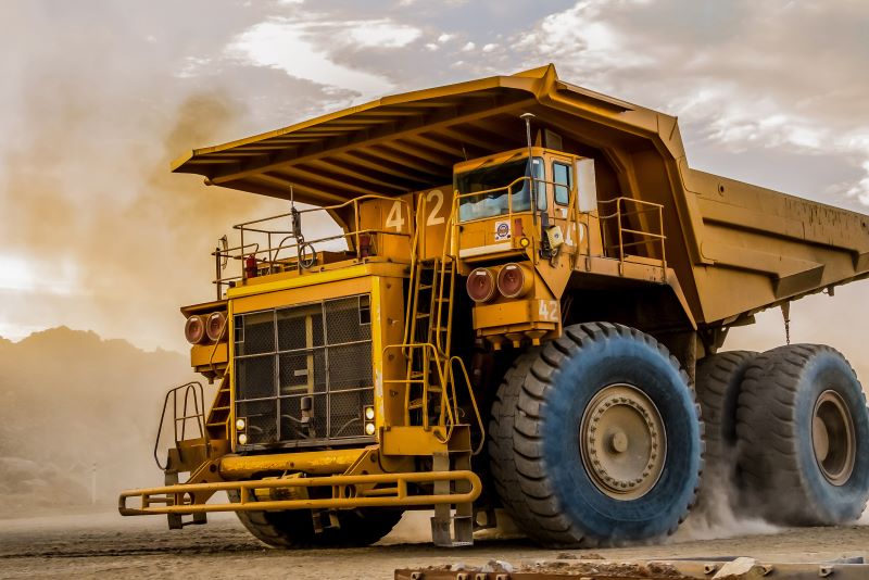 heavy haul truck in minning spot