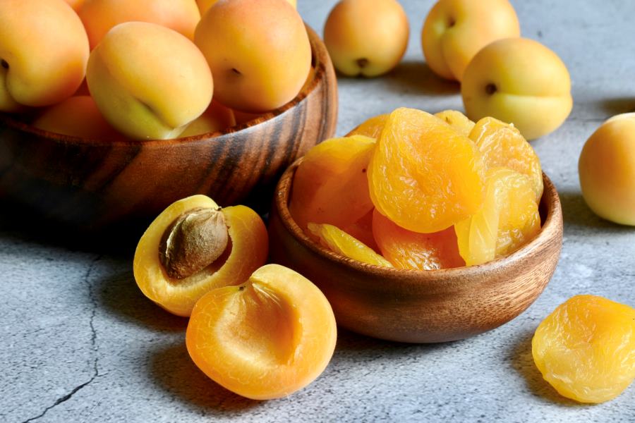 ways to include apricots in your diet plan