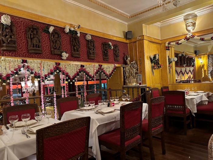 indian restaurant in paris france