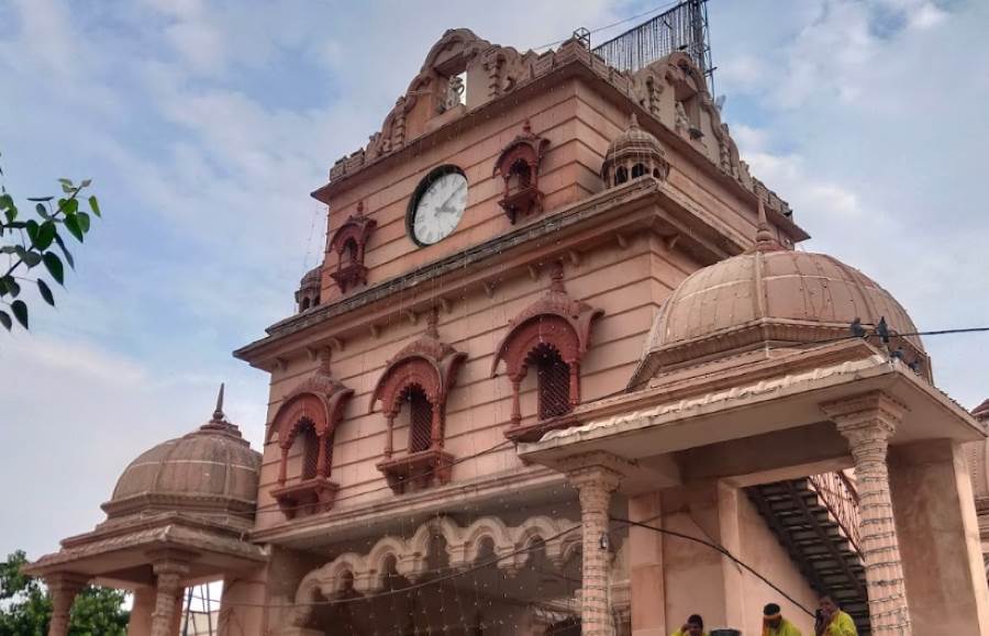 jagannath temple in ahmedabad