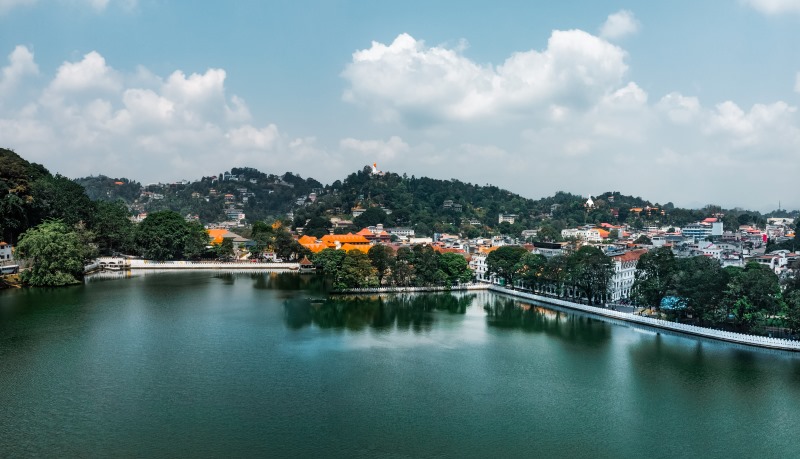 kandy lake kandy