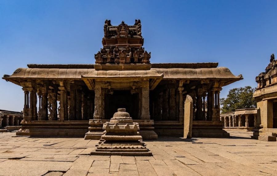 krishna temple in hampi