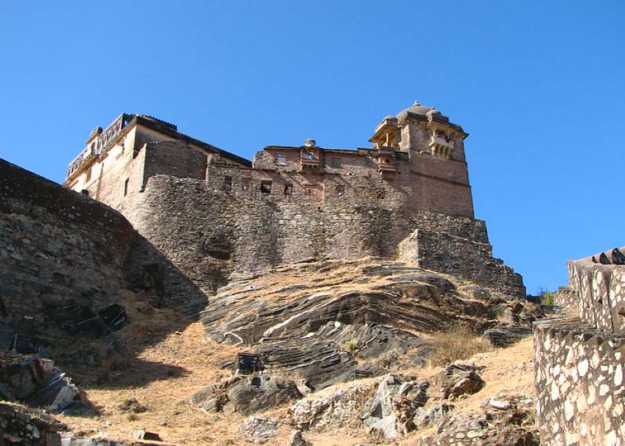 beautiful kumbhalgarh fort in rajasthan