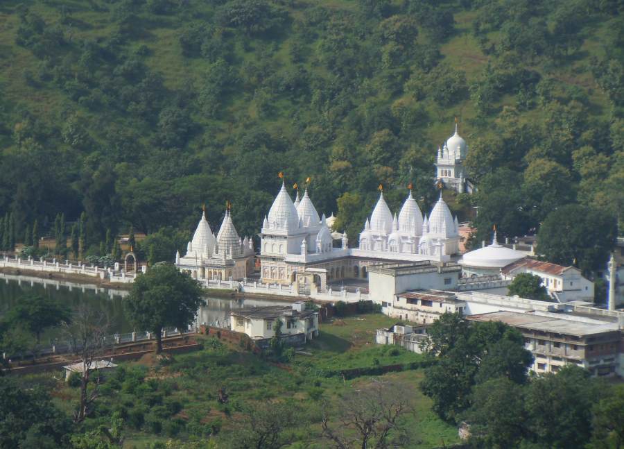 kundalpur temple in kundalpur