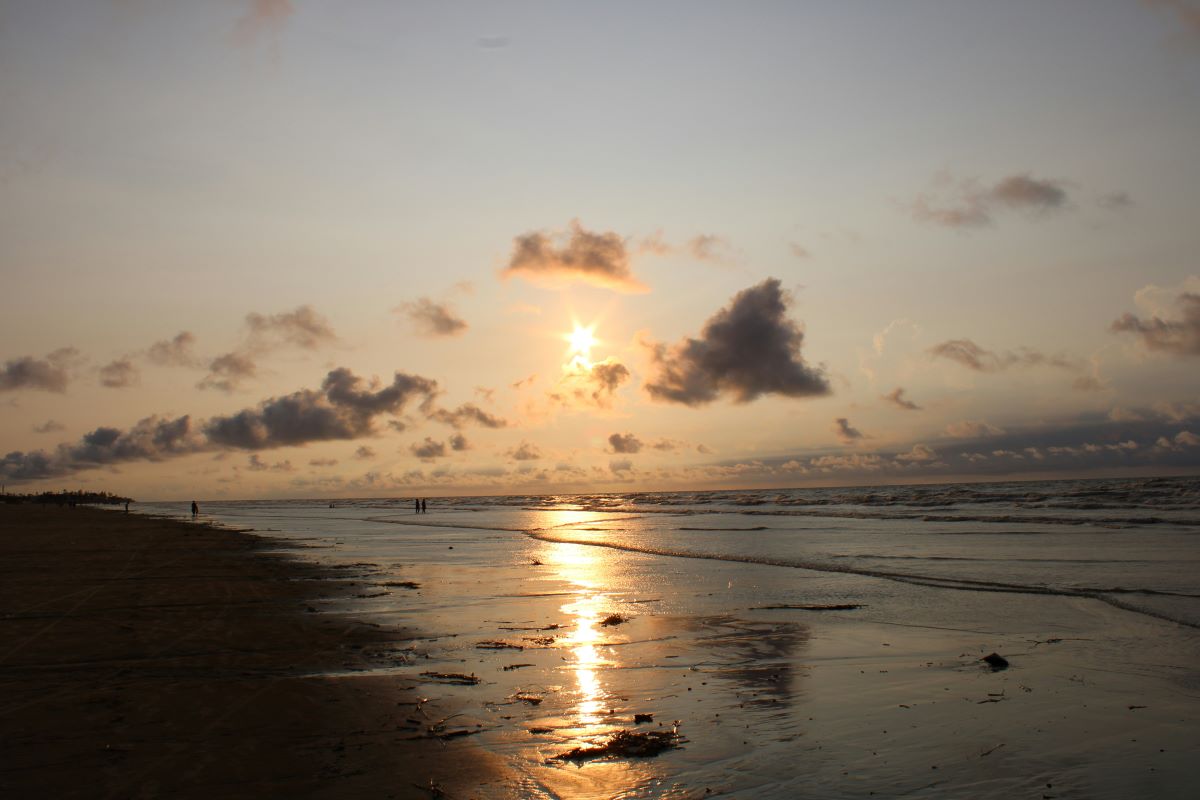 amazing sunset at mandarmani beach