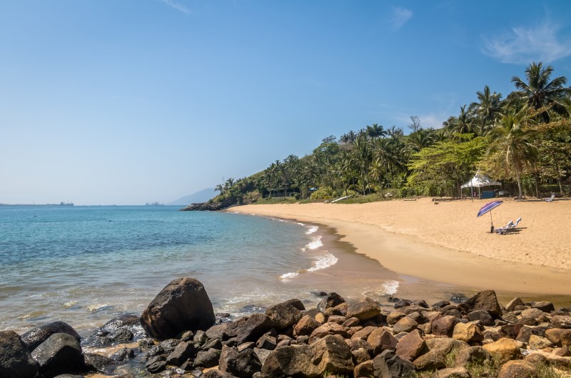 mirissa beach matara