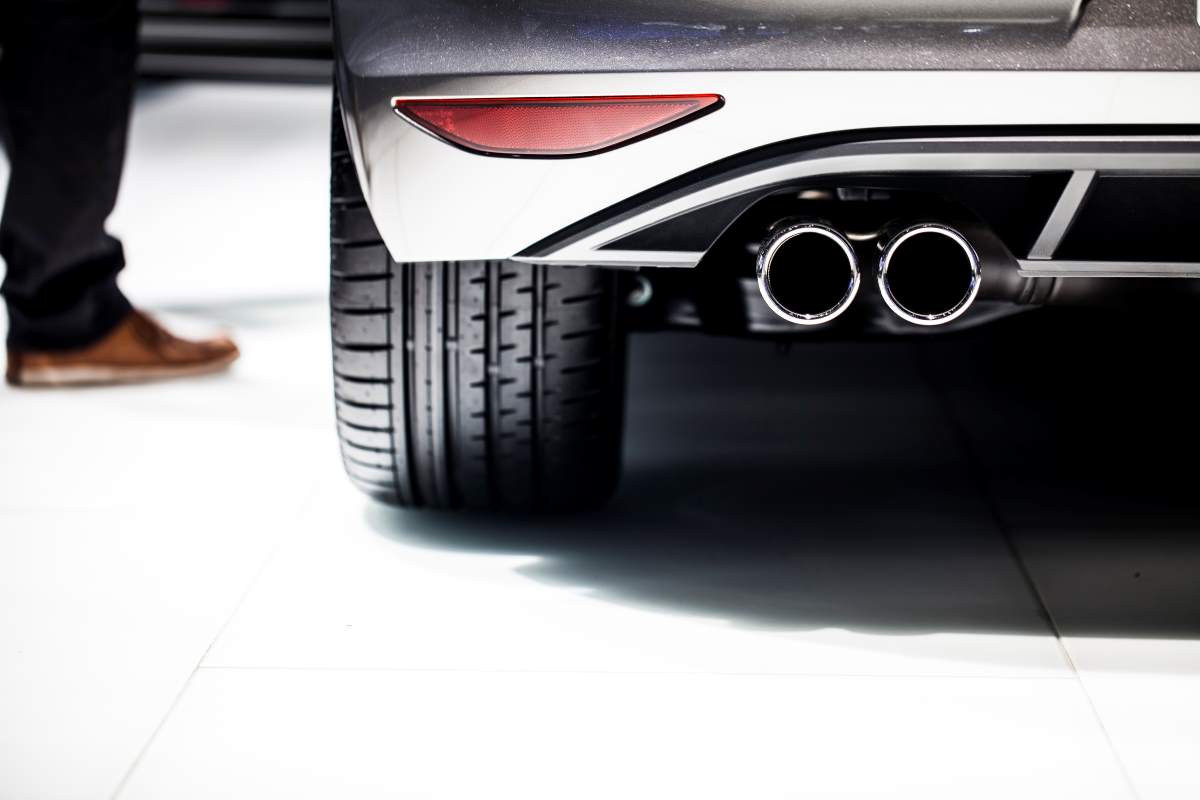 function of a car rear diffuser