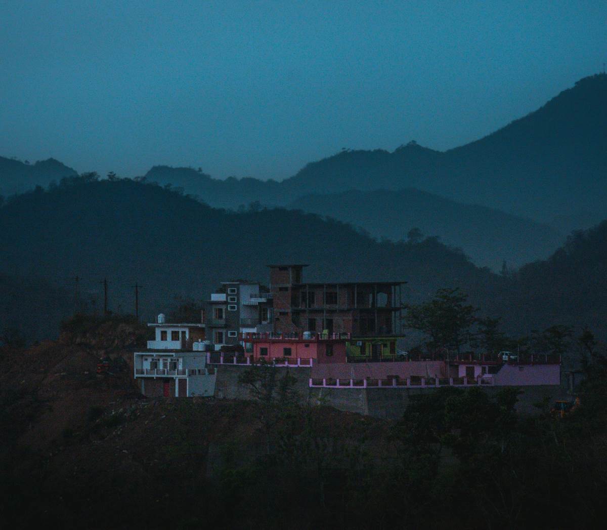 group of houses in nahan hill station