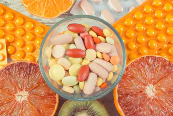 natural-fruits-and-medical-pills