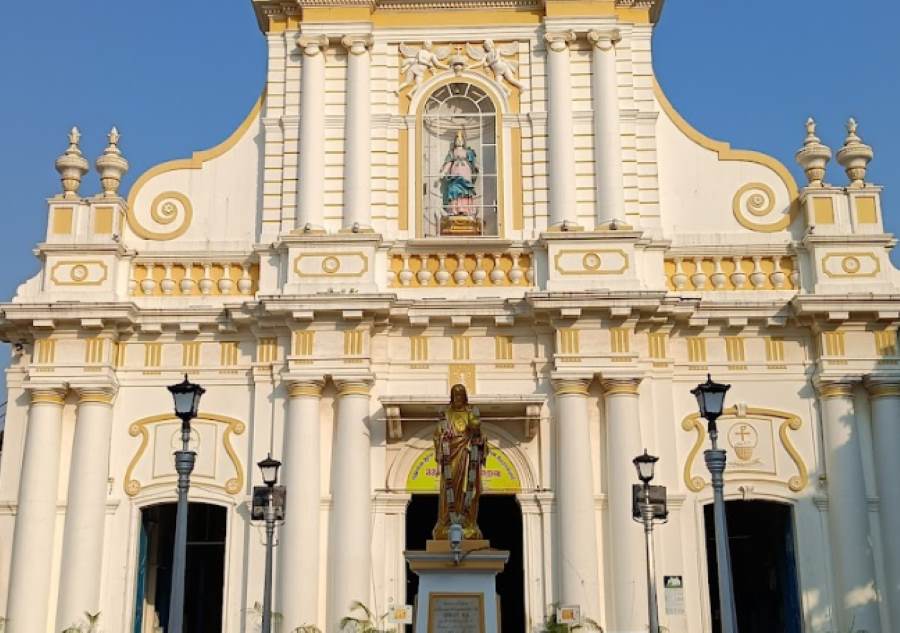 our lady of assumption church in pondicherry