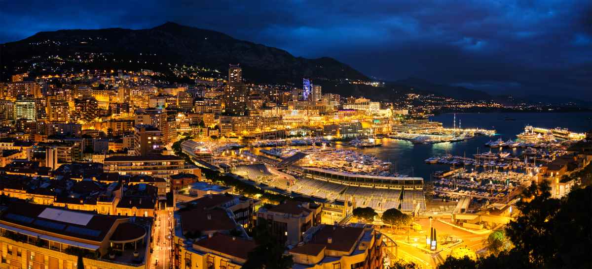 panorama-of-monaco-in-the-night