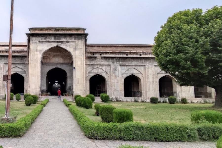 pathar masjid in kashmir