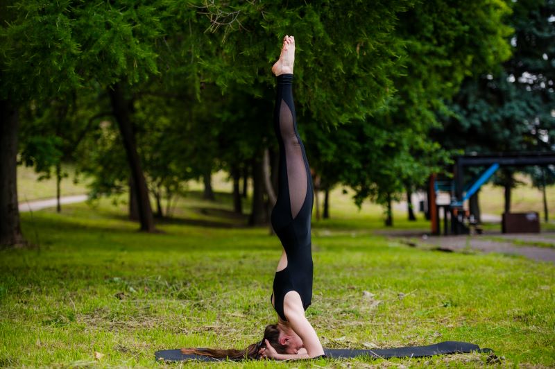 Pincha Mayurasana