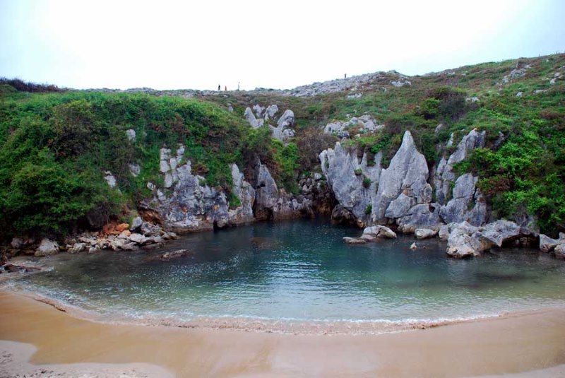 playa-de-gulpiyuri-asturias