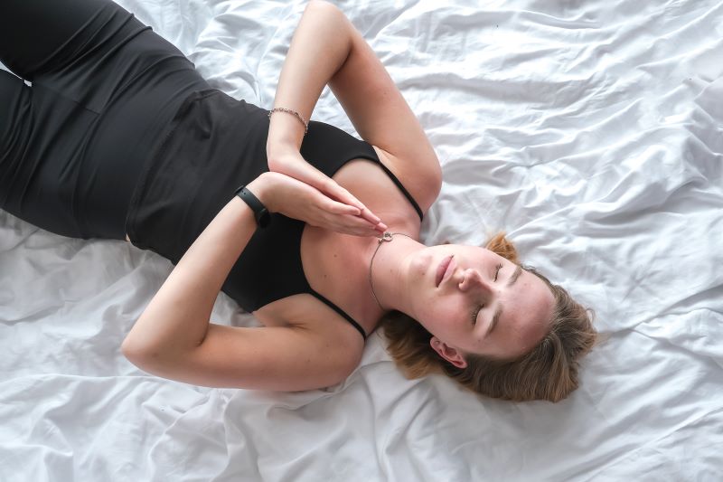  Anjali Mudra (Prayer Gesture)