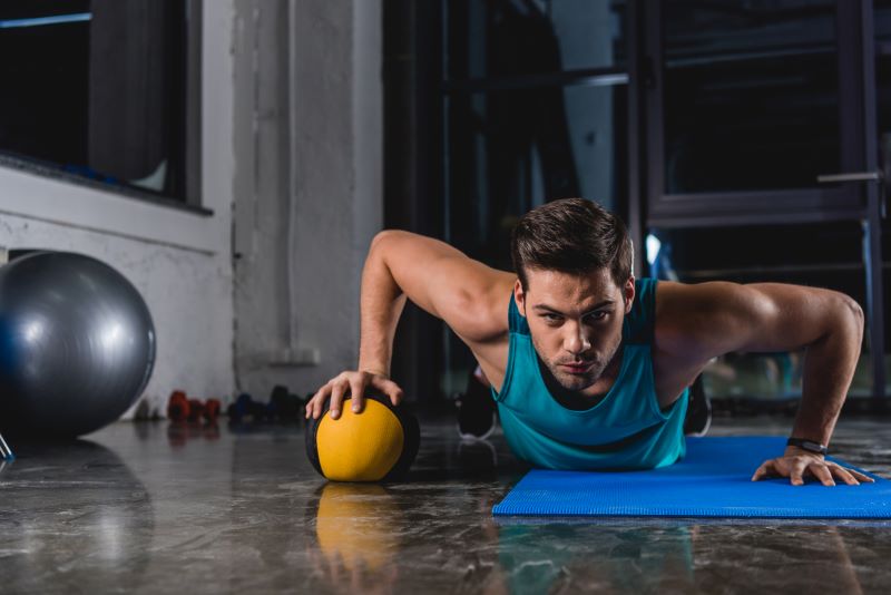  Rolling Push-Up