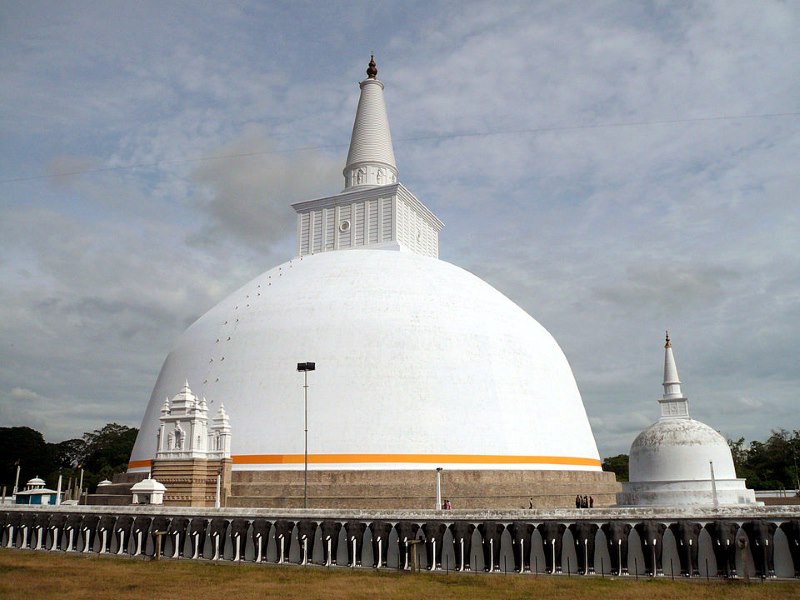 ruwanwelisaya anuradhapura