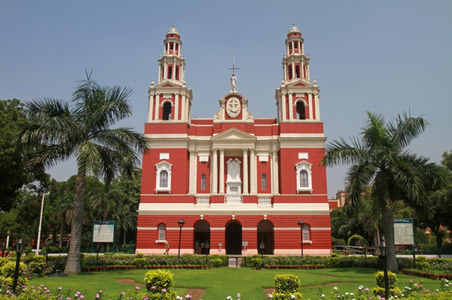 sacred heart cathedral church in delhi