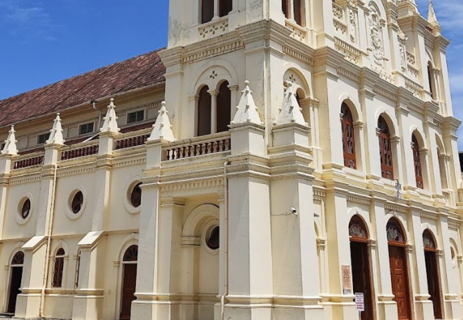 santa cruz cathedral basilica in kerala