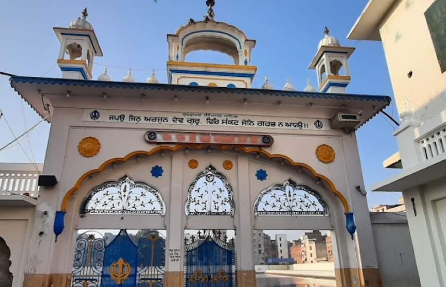 santokhsar sahib temple in amritsar