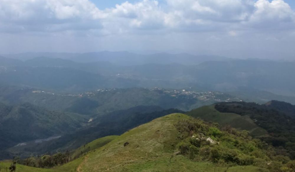 hills in shiroi