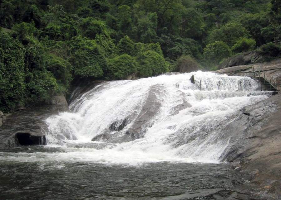 siruvani waterfall in coimbatore