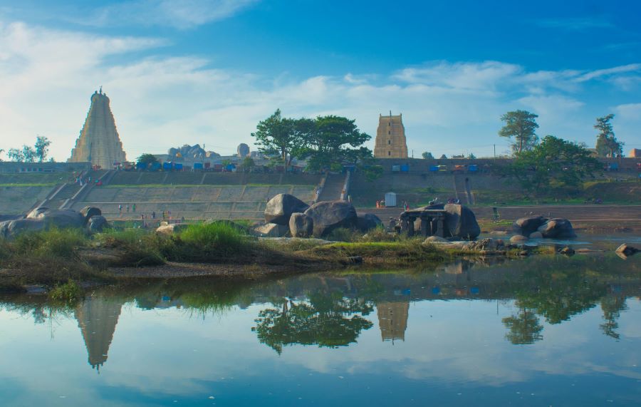 famous temples to visit in karnataka