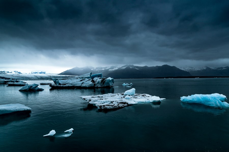 floating icebergs