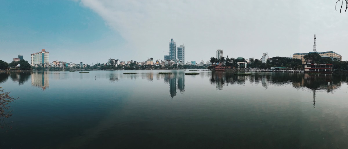 lake in hanoi