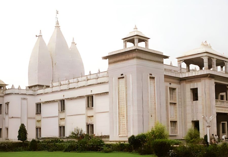 tulsi manas temple in uttar pradesh