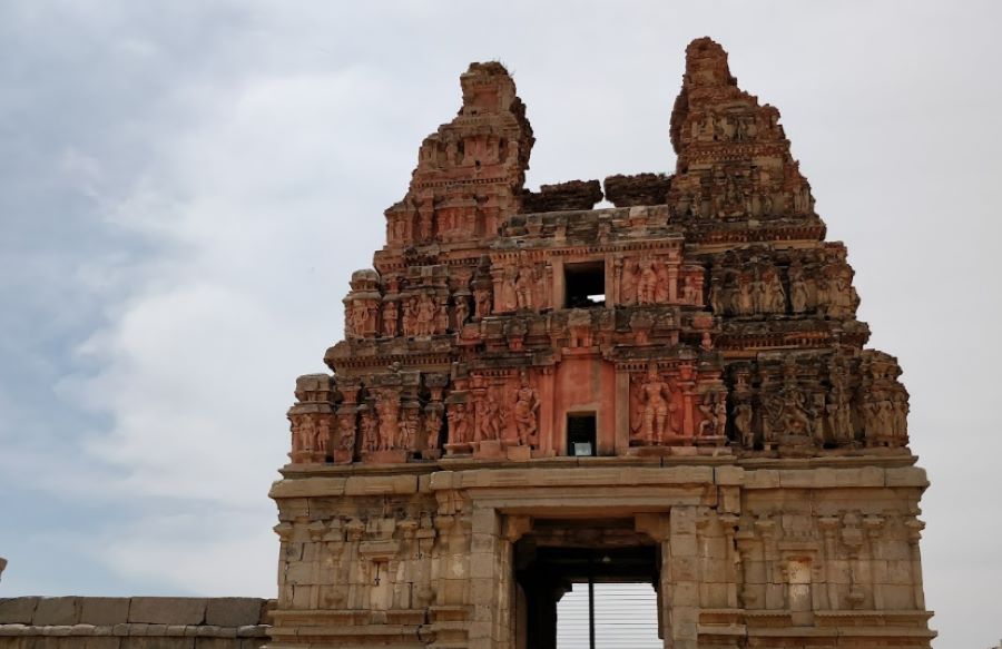 virabhadra temple in hampi