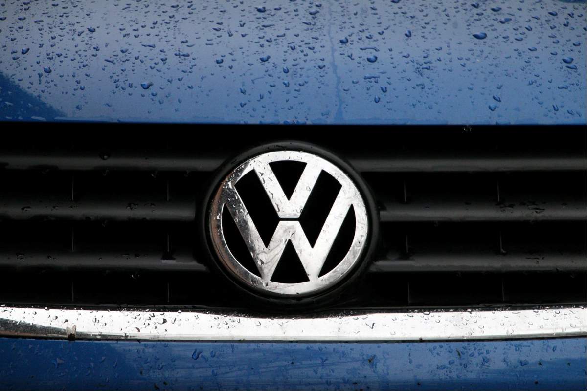 volkswagen logo