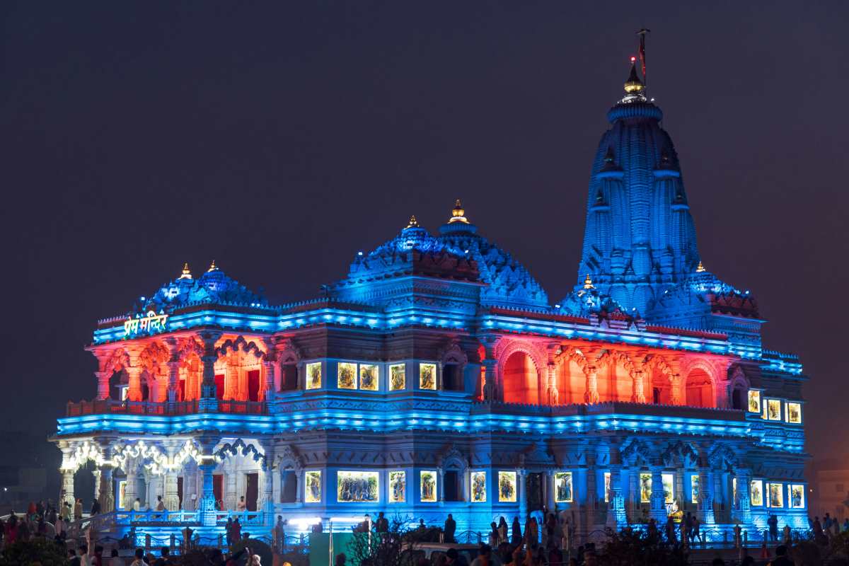 a beautiful night view of vrindavan temple in Mathura