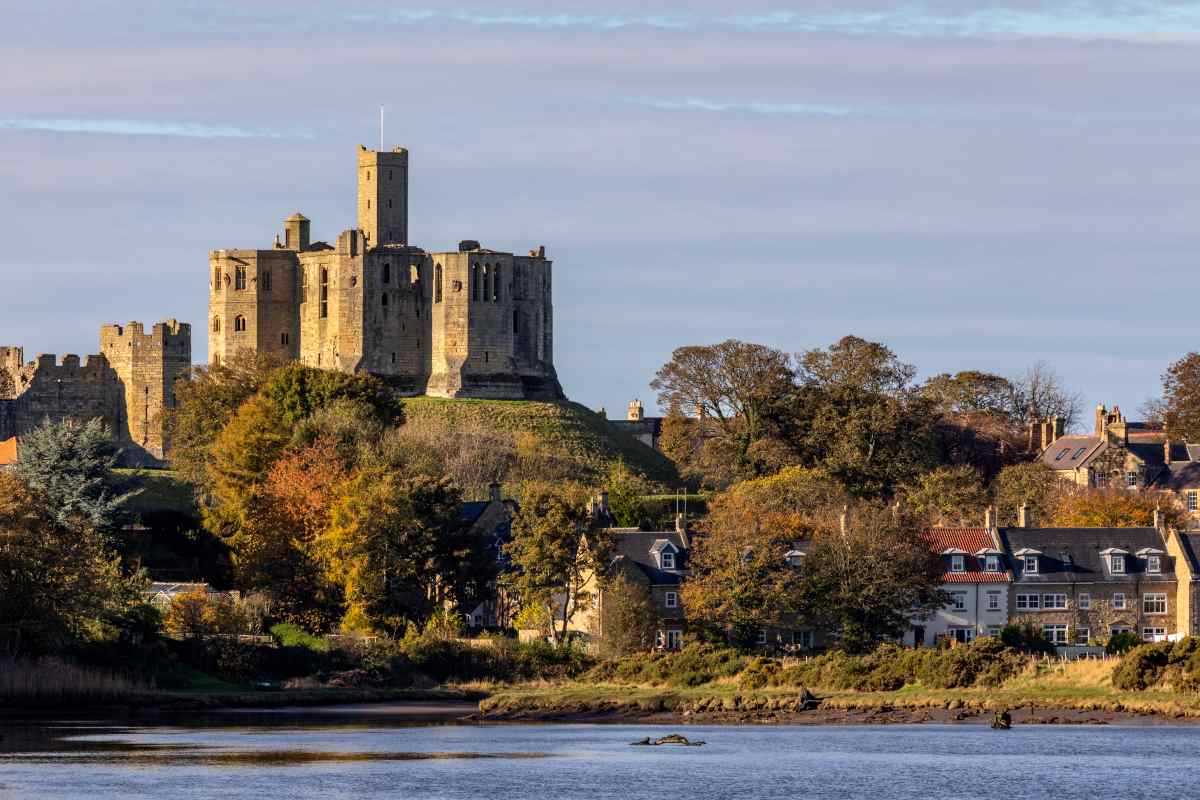 warkworth-castle-northumberland-united-kingdom