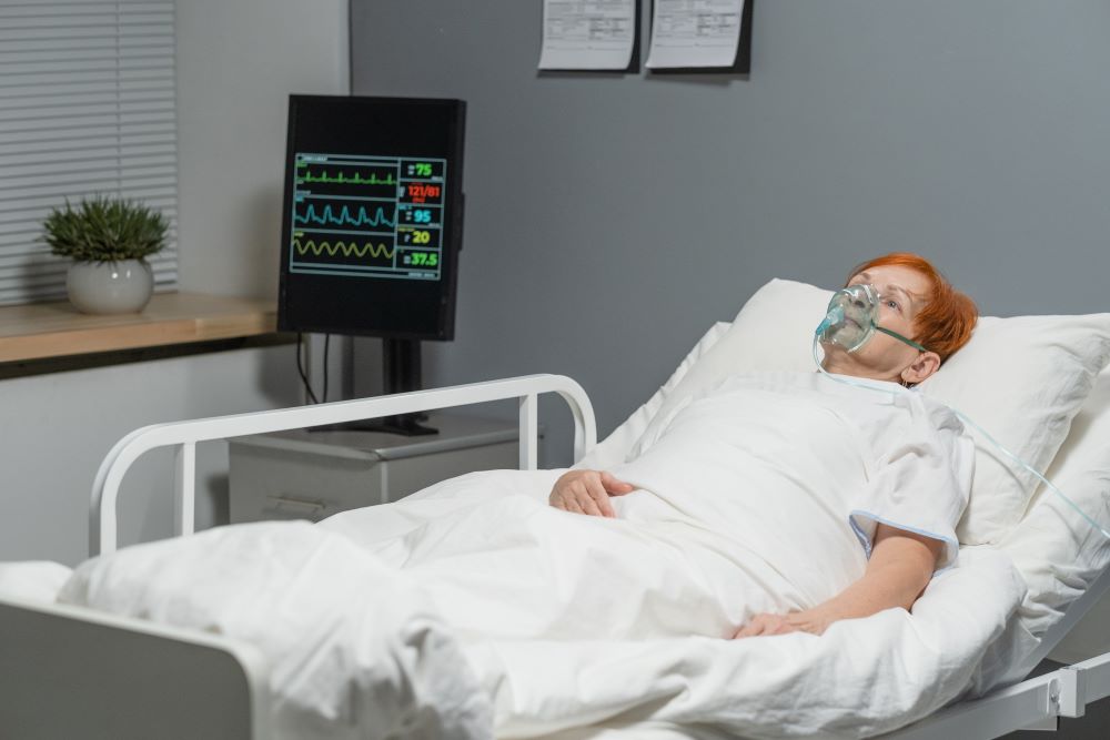 woman-on-ventilator